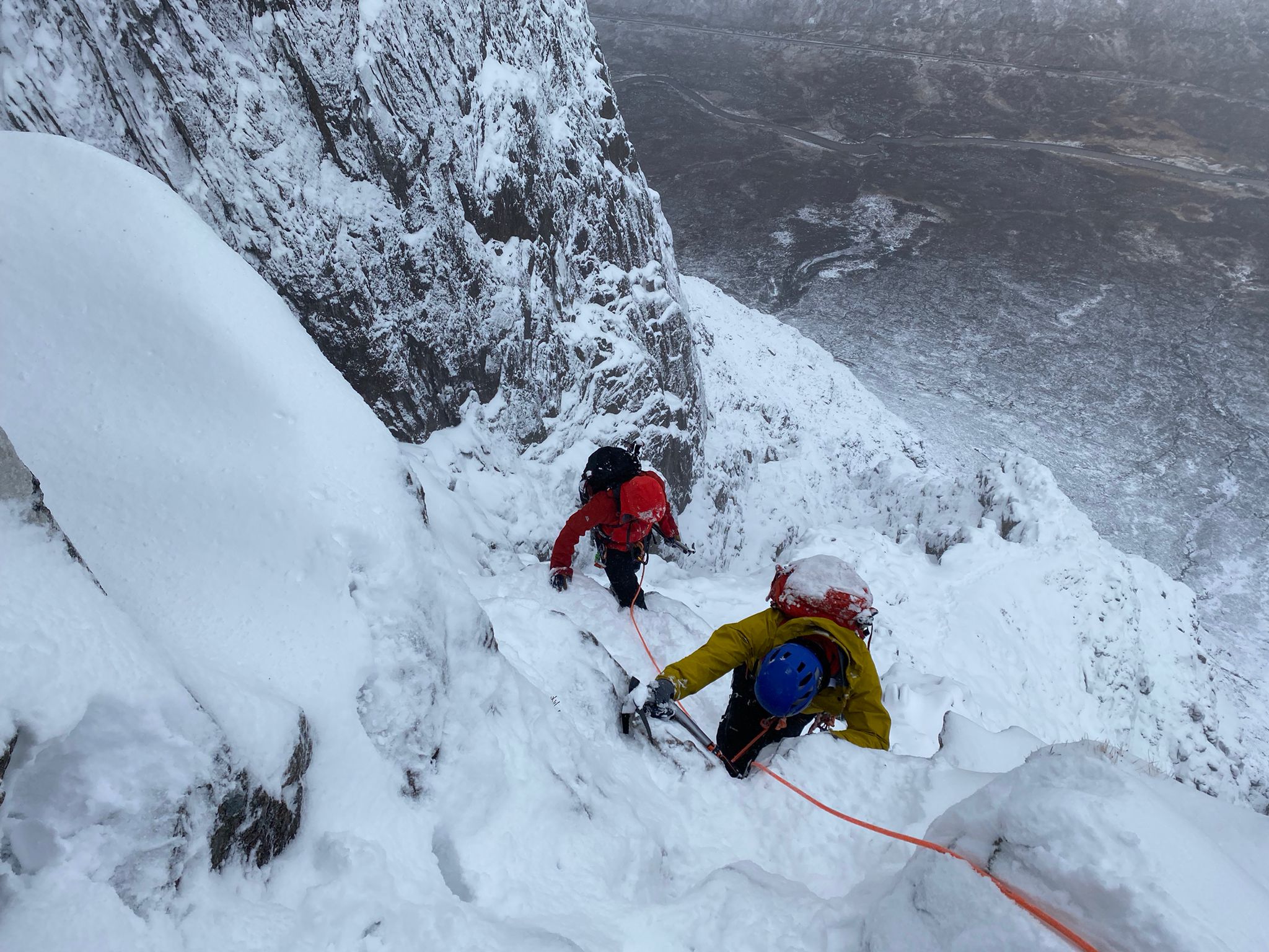 Winter Mountaineering with Jagged Globe